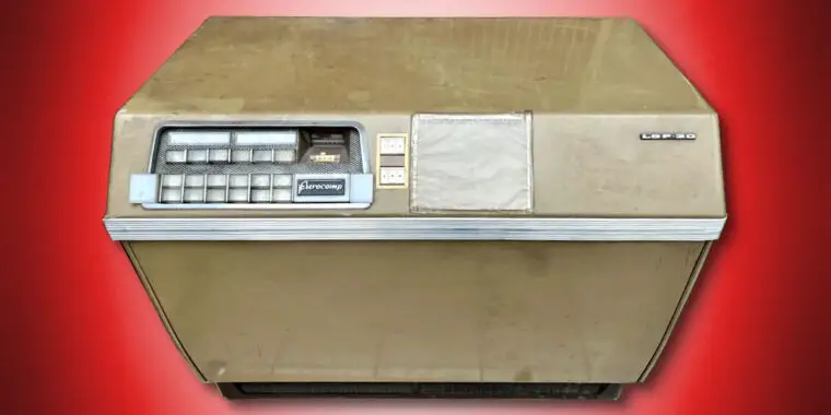 Redditor discovers legendary 1956 computer in grandparentsâ€™ basement