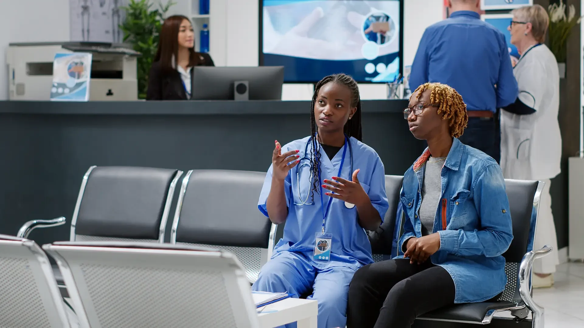 Clinicians are unable to identify biased AI with the help of [current] explanations.